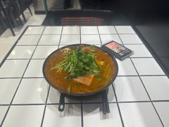 -肥汁米蘭香港米线(长宁来福士店)