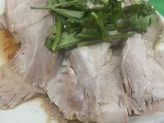 -亮亮面馆(经六路店)