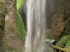 -龙水峡地缝景区