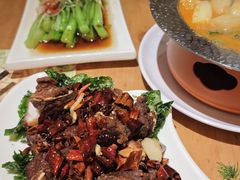 -月亮眼花园餐厅书吧酒吧