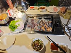 -爱客得牛排海鲜烤肉·火锅自助(春熙路黑金好店)