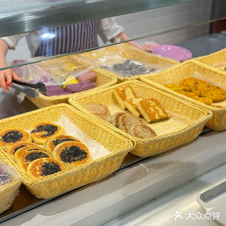 清华大学食堂—紫荆园[米饭]