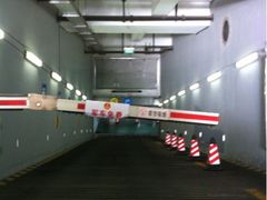 -飞洲国际广场-地下停车库