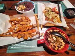 -八月美食小馆(银泰城总店)