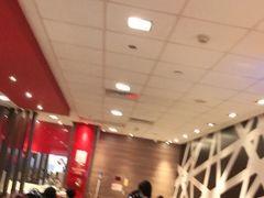 -麦当劳(汉口火车站候车室店)