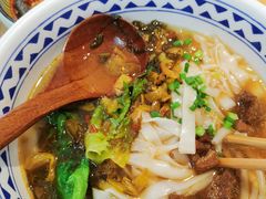 酸菜牛腩粉-三两粉(深圳福田地铁站店)