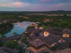 -茅山东方盐湖城景区