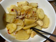 黄焖土豆-聚鑫朋酸菜肥肠(文艺路口店)