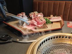 -铭牛烧肉·和牛海鲜自助(高新月牙湖店)