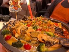 -鸣记脆皮烤鱼·海鲜烤鱼(三八广场店)