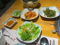 -唯成•韩国炭火烤肉 유성고기