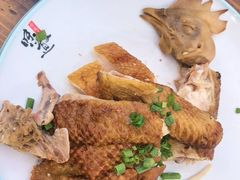 -东口码头·烧鸽子·鱼头泡饼·地方菜(金鹰悦城店)