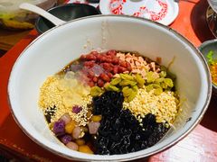 -谭鸭血老火锅(龙湖宝山天街店)