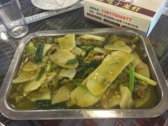 -去吃小龙虾·江湖菜·烧烤(南滨路店)