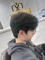 -尤司男士国潮理发馆