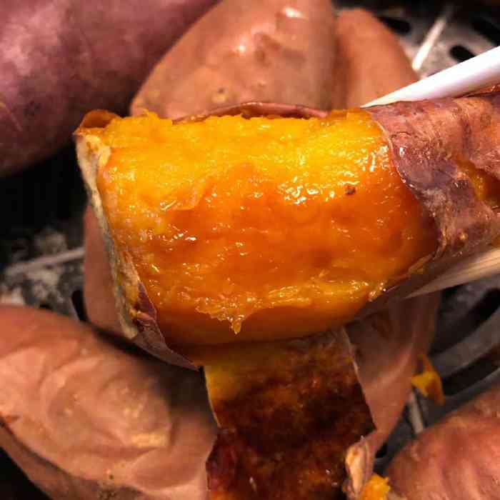 泉城烤薯(东瓯世贸广场店)-"不一样的烤红薯这家店在东瓯世贸广场负一