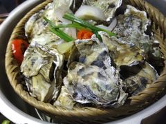 高压锅生蚝-蚝魁竹笼蒸生蚝 余杭店