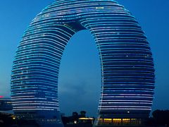 -湖州太湖旅游度假区-月亮广场