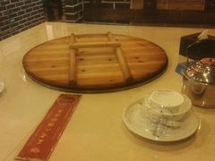 -王老六铁锅炖鱼(圣亚海洋店)