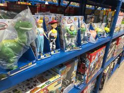 -逝水玩具折扣店