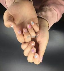 -逸日式美甲美睫工作室