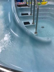 -皮卡萌母婴游泳馆(龙岩新罗万达店)