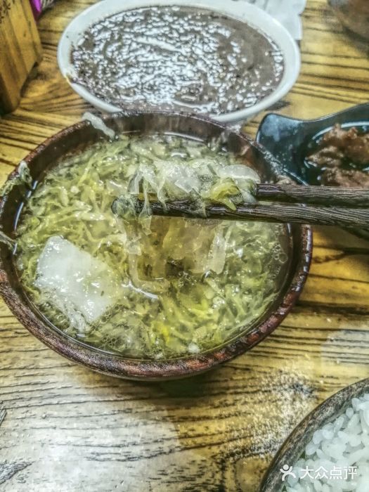 盛京美食佳坛肉馆(沈阳总店)酸菜白肉图片