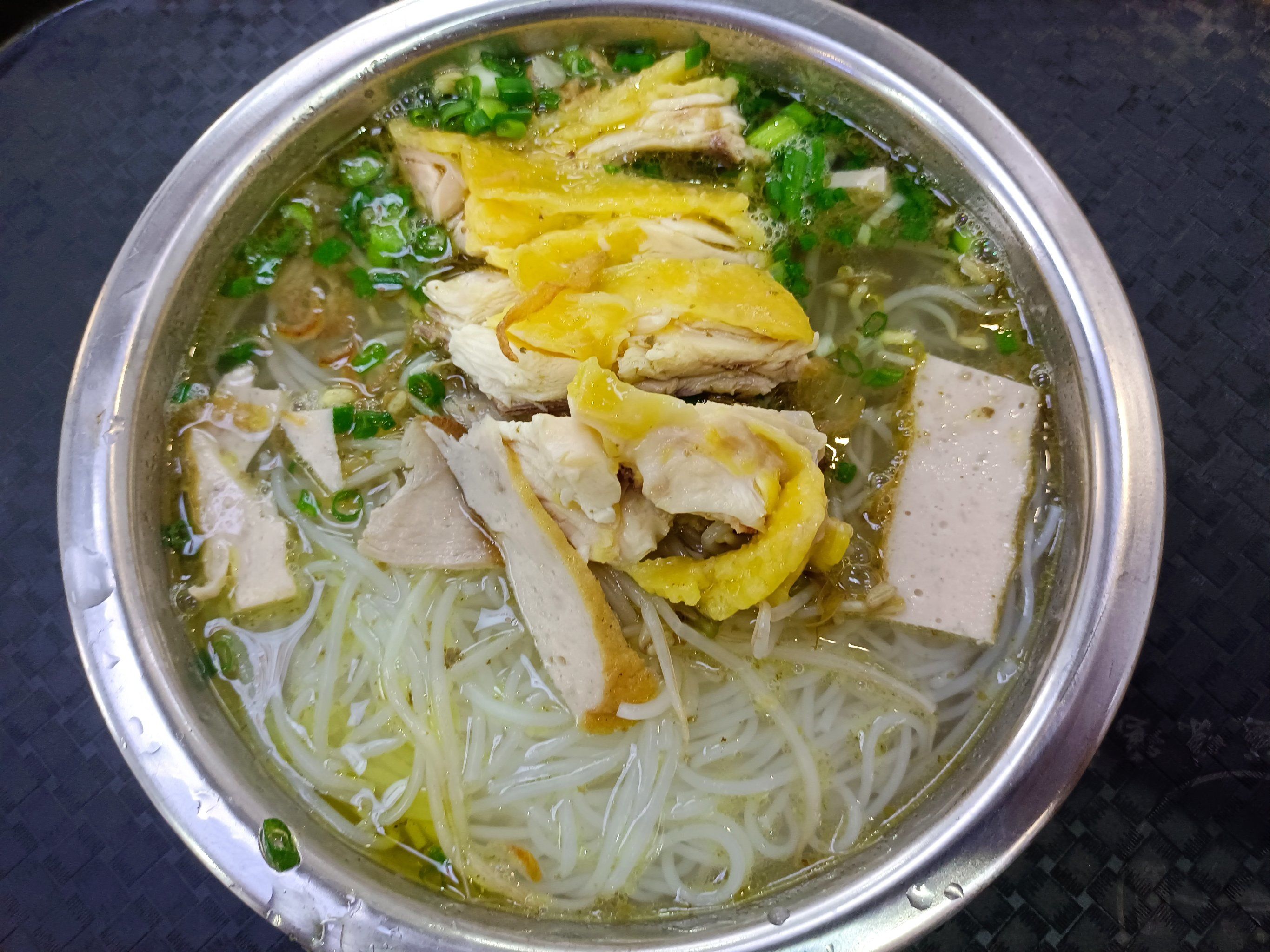 0元玩转这座城 鸡肉粉汤真鲜