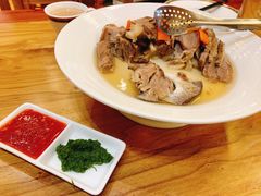 蒙古手扒肉-九十九顶毡房(阜石路店)