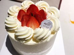 -花花卷卷·鲜食蛋糕(静安久光百货店)
