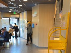 -麦当劳(卫星广场店)