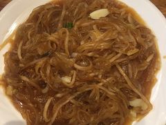 酸萝卜炒粉-妈妈菜馆(盛京大奥莱店)