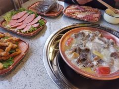 -阿婆情腊排骨火锅(忠义店)