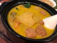 三鲜砂锅汤-东方明珠老上海8号餐厅(东方明珠广播电视塔店)