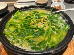 豌豆尖耙豌豆汤-陶德砂锅(蜀汉路店)