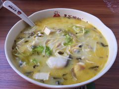 五谷金汤鱼粉-五谷渔粉(壹海城店)