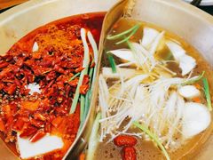 -沸炉重庆老火锅(军事博物馆店)