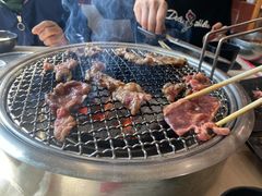 烤肥牛-啊美丽炭火烤肉(滑翔一店)