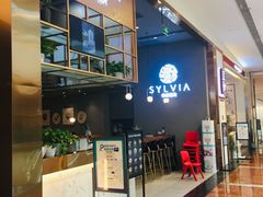 -POKEE VIA&Brunch·维娅(重庆来福士店)