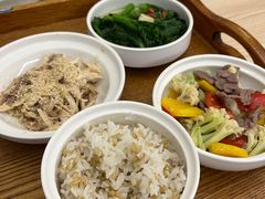 -雪梅月子中心(华侨城店)