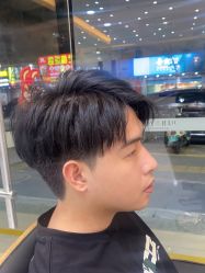 点击看大图 -剪约时尚先生·男士发型沙龙