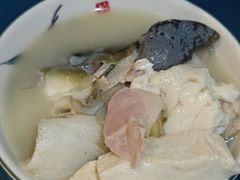 雅鱼头-干老四雅鱼饭店(滨江西路店)