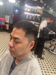 -海文先生国潮烫染男士理发馆