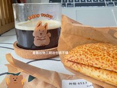 -星巴克臻选(莘庄仲盛店)