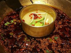 -同蛙阁美蛙鱼头火锅