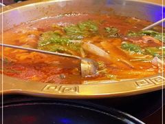 -茅台镇网红溶洞餐厅·茅帮菜馆