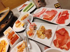 -山焱·炭火自助烤肉(周浦万达店)