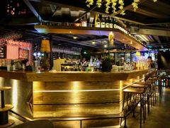 -胡桃里乐队酒馆(鎏嘉码头店)