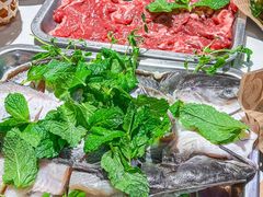 -王奋斗贵州酸汤牛肉火锅