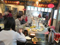 -八一路好吃街(雨田商务大厦店)